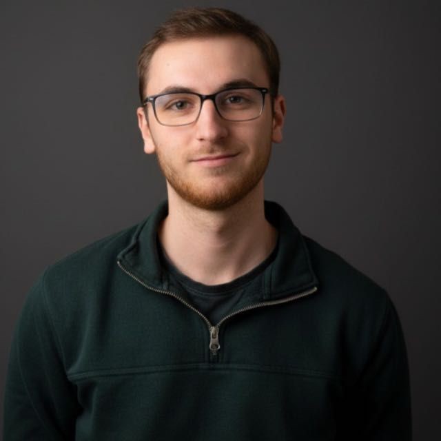 Lucas, assistant en cabinet comptable chez FluxIA